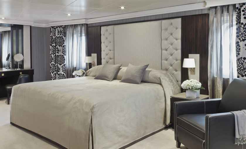 Master Suite luxe schip Navigator Regent Seven Seas