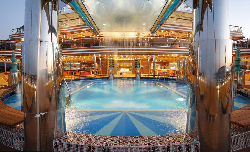 Zwembad op de Costa Diadema