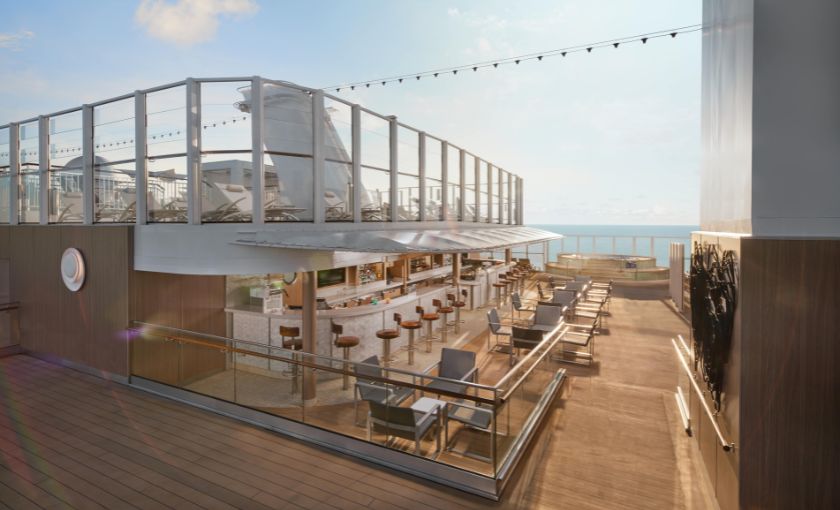 Vibe beach club NCL Encore