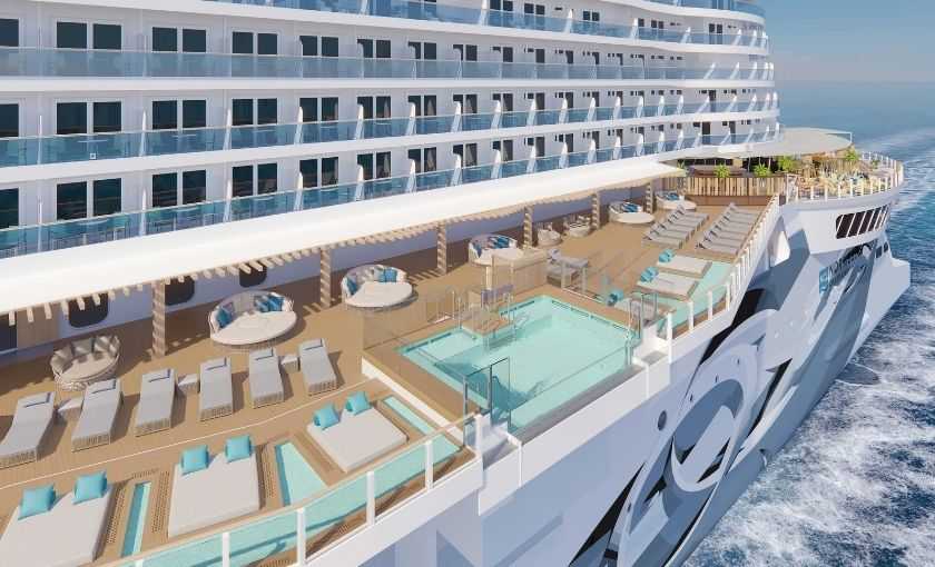 Norwegian Prima infinity pool