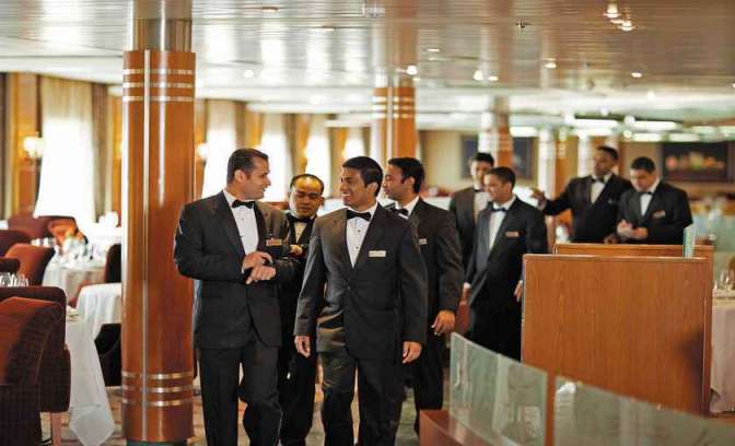 Butlerservice op het Seven Seas Mariner schip